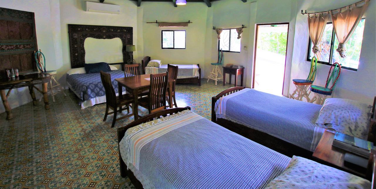 Two Brothers Surf Resort Tola Exterior photo